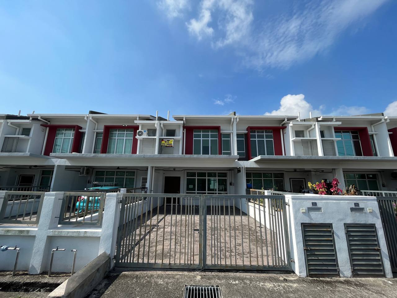 Facing open 2 Storey Terrace at Bandar Hillpark Ba
