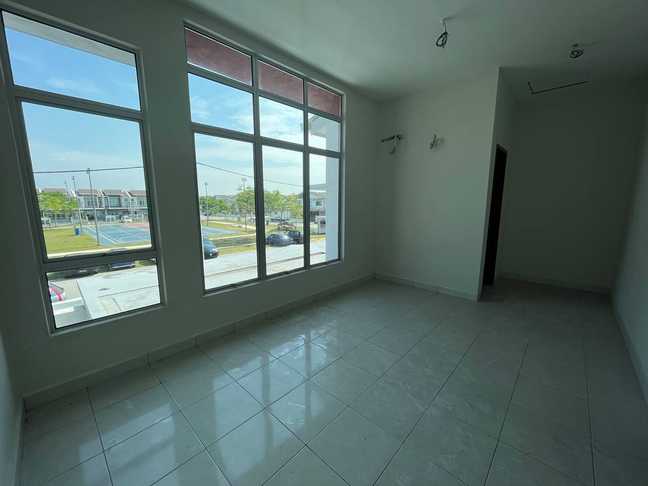 Facing open 2 Storey Terrace at Bandar Hillpark Ba - photo 9