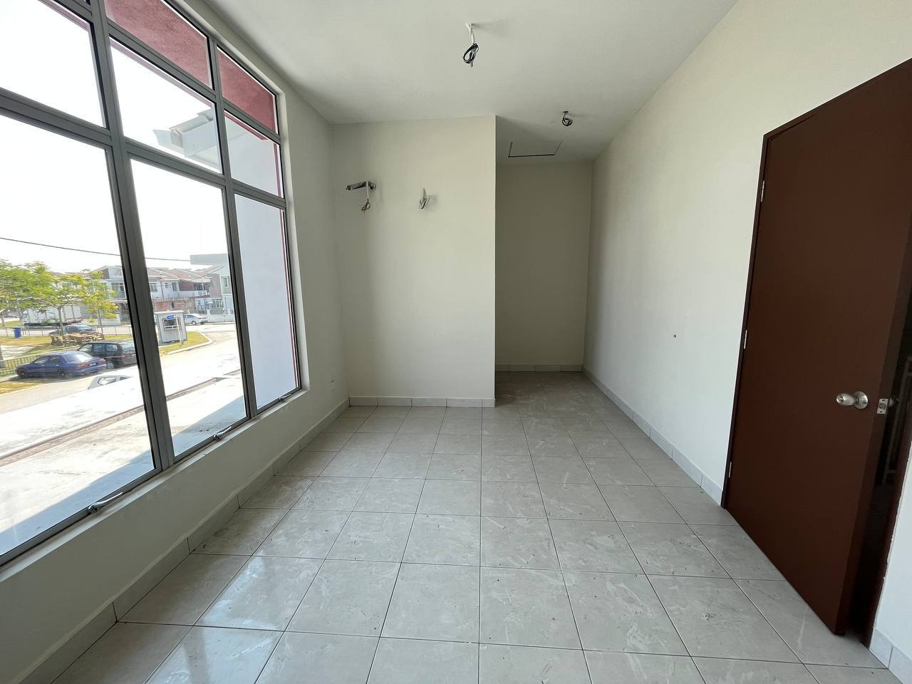 Facing open 2 Storey Terrace at Bandar Hillpark Ba - photo 10