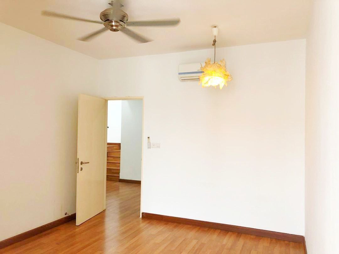 3 STOREY SUPERLINK CASSIA GARDEN RESIDENCE CYBERJA - photo 7