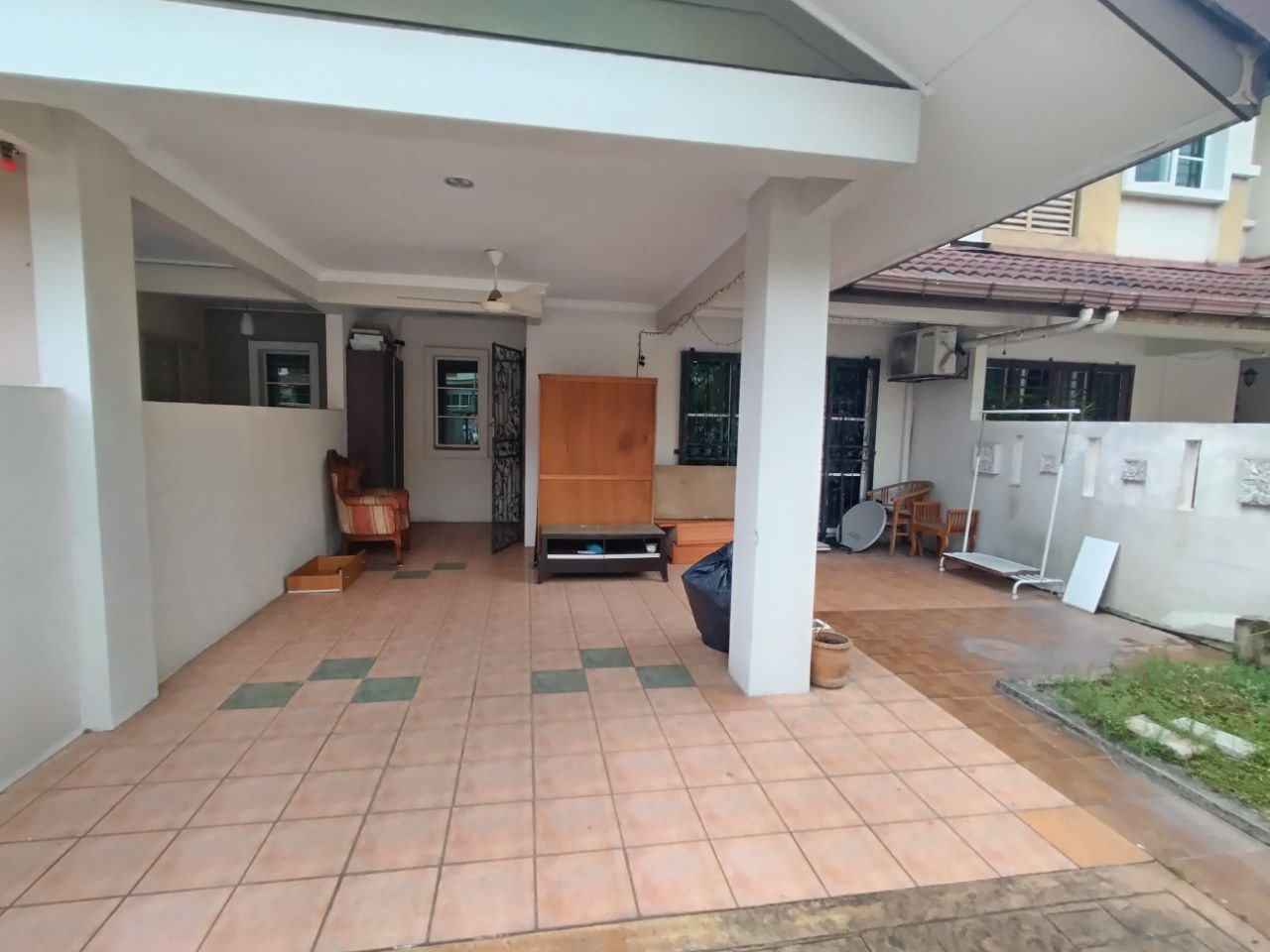 2 Storey Terrace Anjung Kristal Seksyen 7 Shah Ala - photo 2