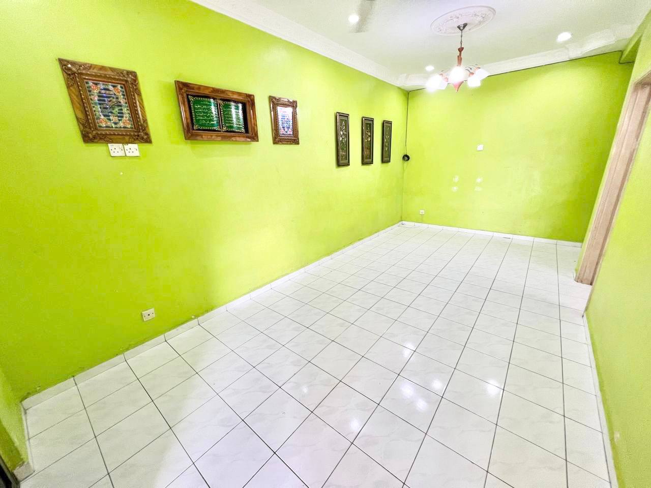 Renovated Single Storey Terrace Bandar Rinching Se - photo 4