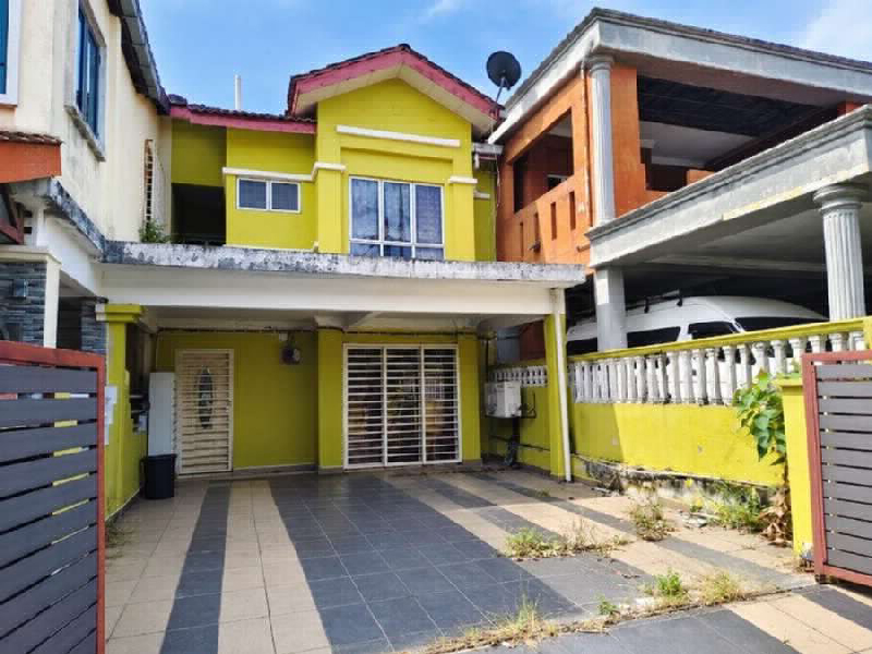 Extended Double Storey Saujana Utama 2, Sungai Buloh Shah Alam - photo 1