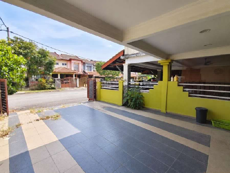 Extended Double Storey Saujana Utama 2, Sungai Buloh Shah Alam - photo 2