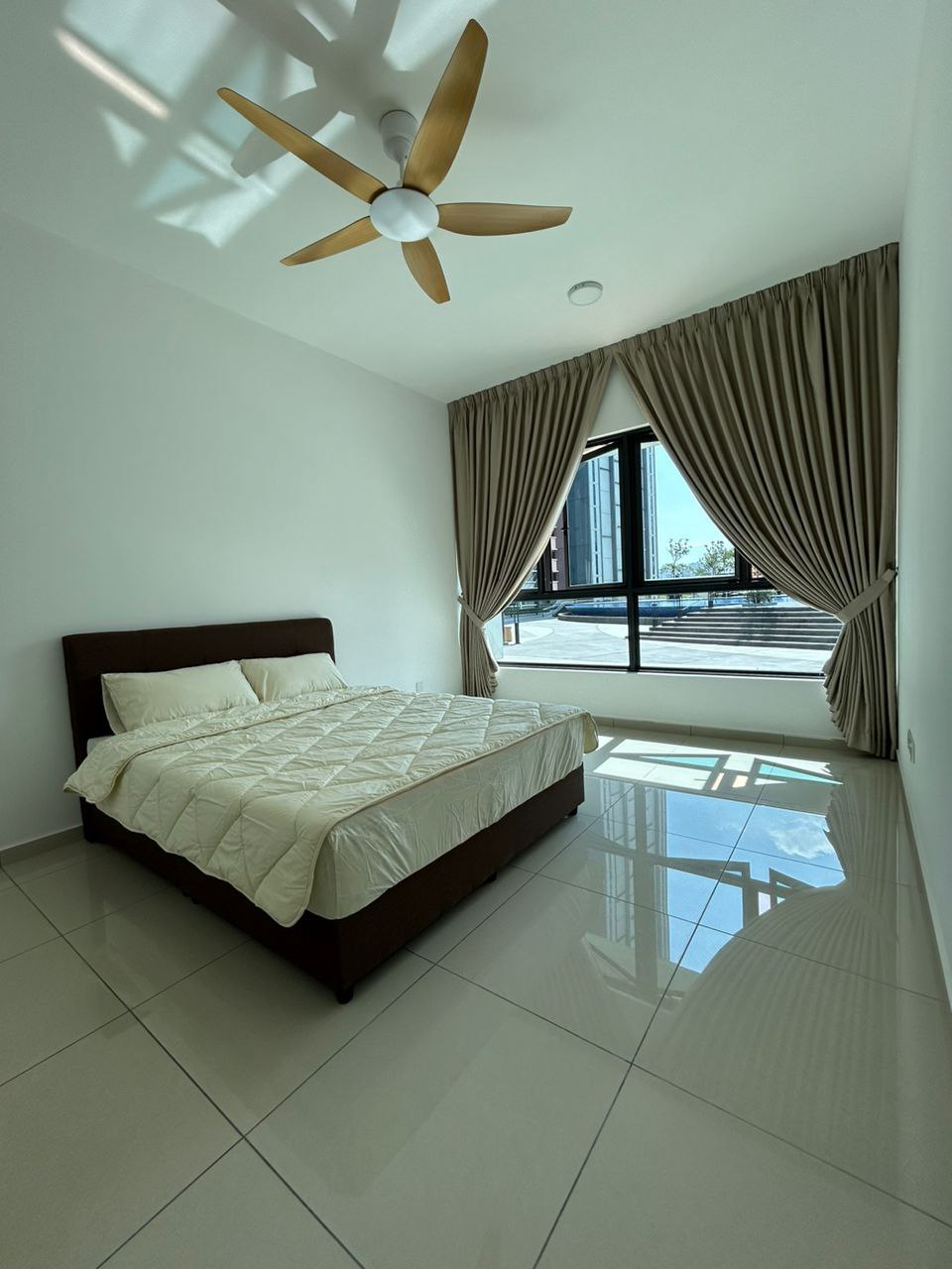 Waterside Residence - photo 3