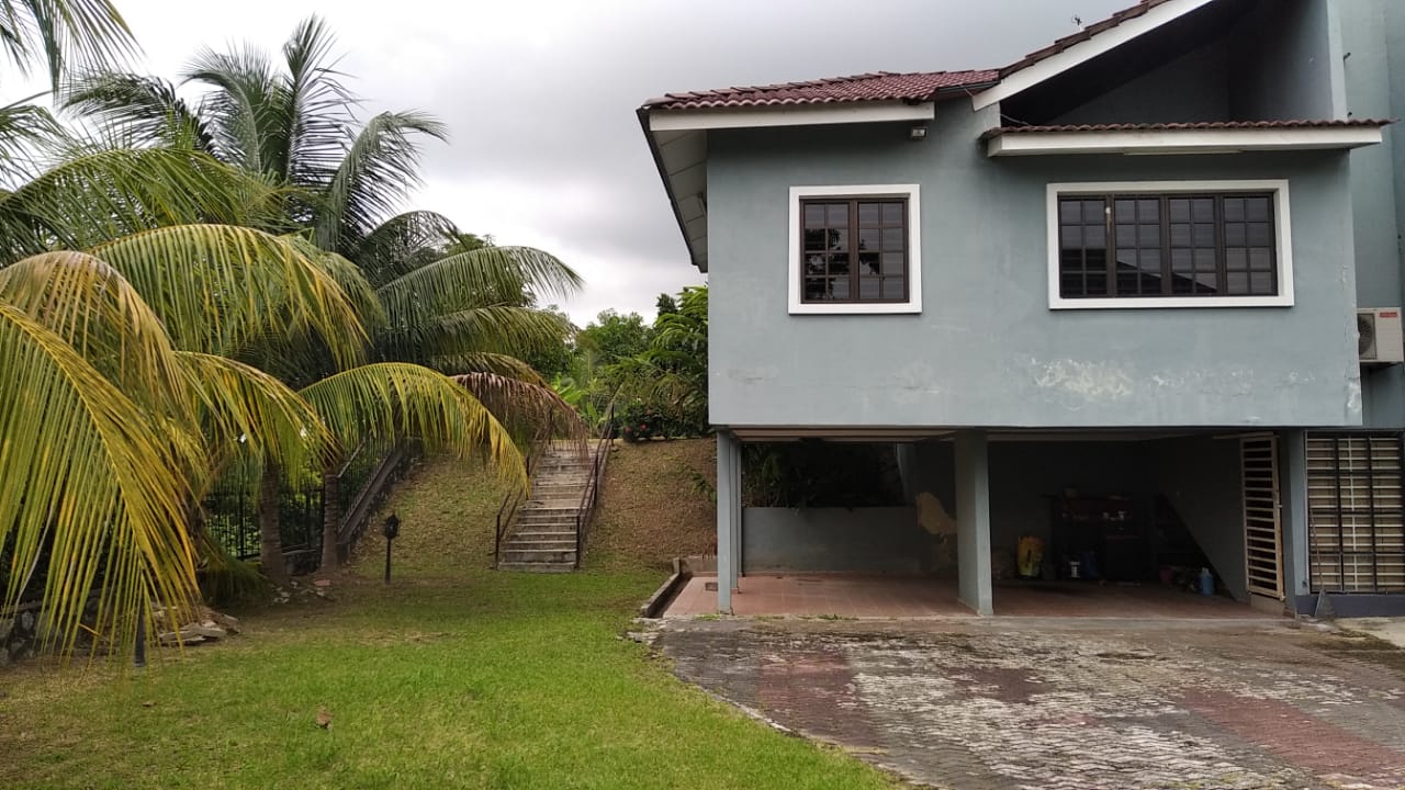Bungalow Setingkat T ...