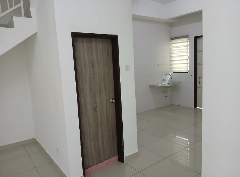 2 Storey Terrace House ( For Sale) - photo 2