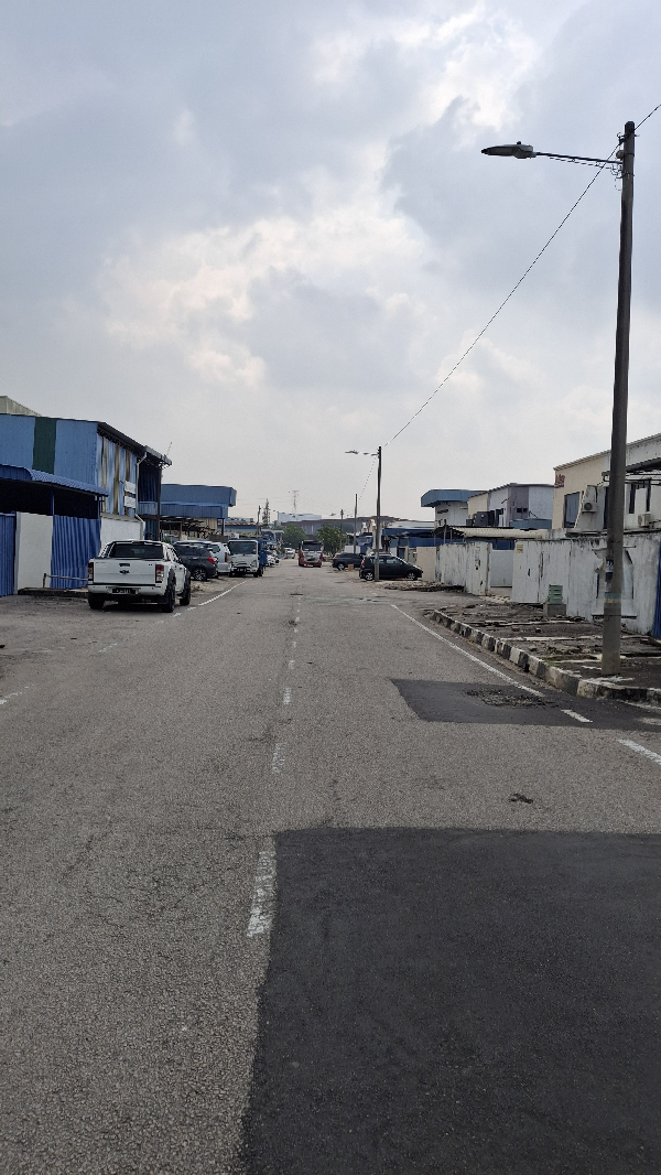 1.5 Storey Semi-Detached Factory @ IKS Juru