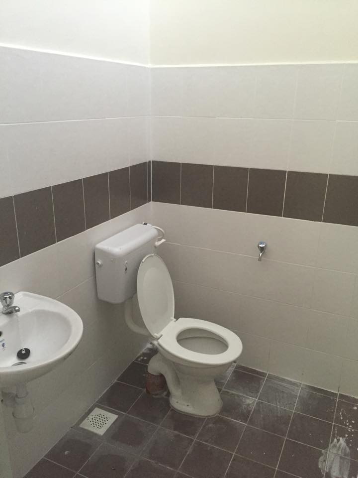 1st storey 20x65 Jalan balam BRAND NEW 4r2b vacant - photo 3
