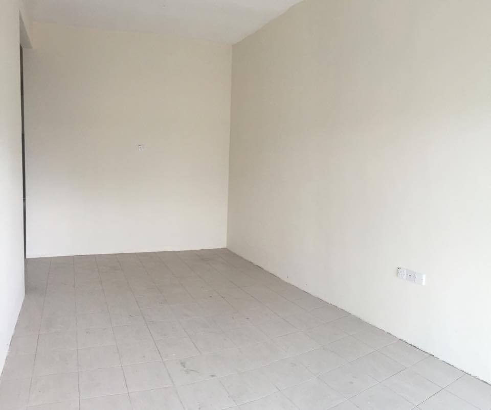 1st storey 20x65 Jalan balam BRAND NEW 4r2b vacant - photo 4