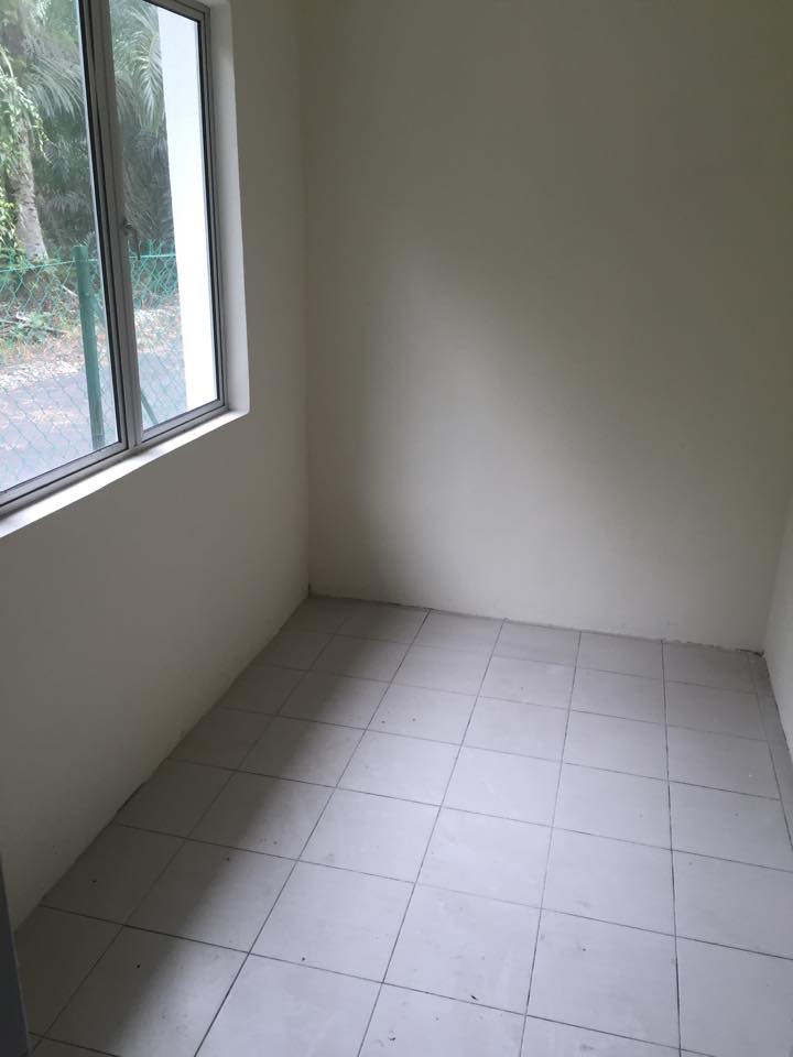 1st storey 20x65 Jalan balam BRAND NEW 4r2b vacant - photo 6