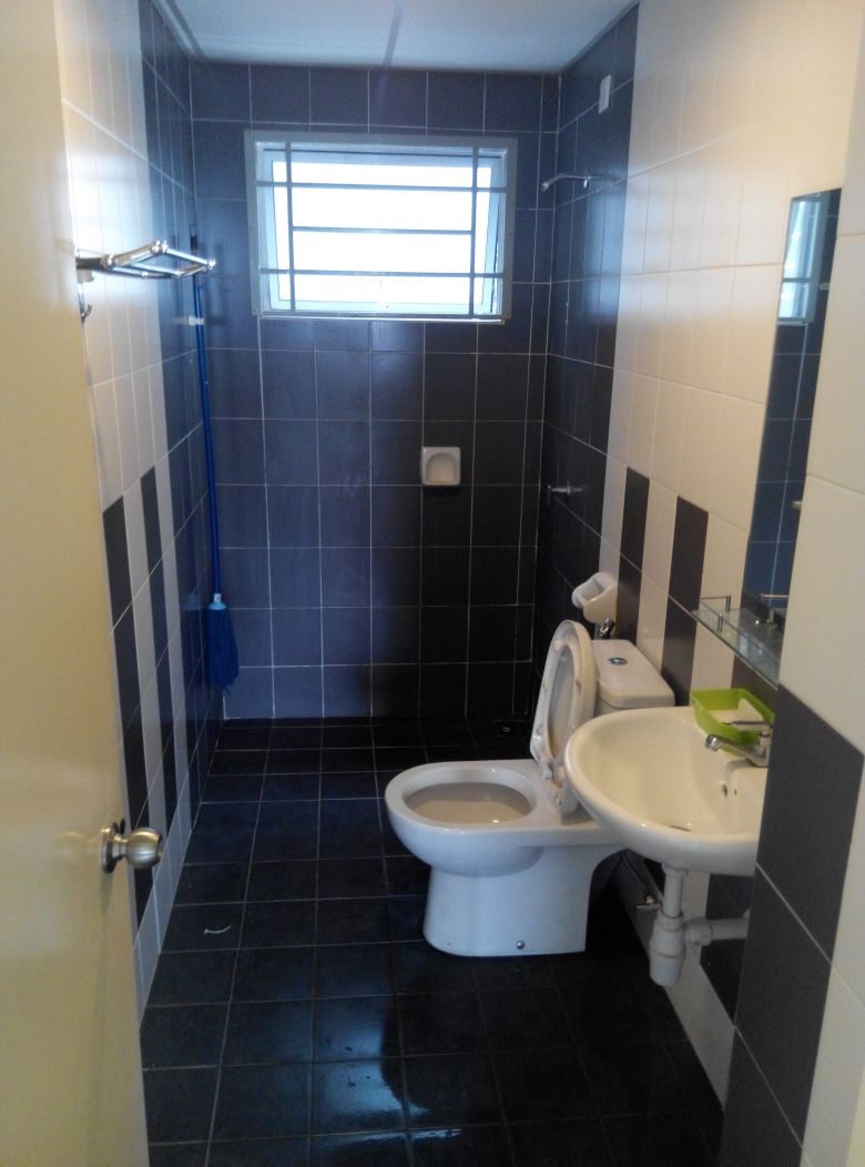 Koi kinrara condo, 1072sf, with kitchen cabinet - photo 4