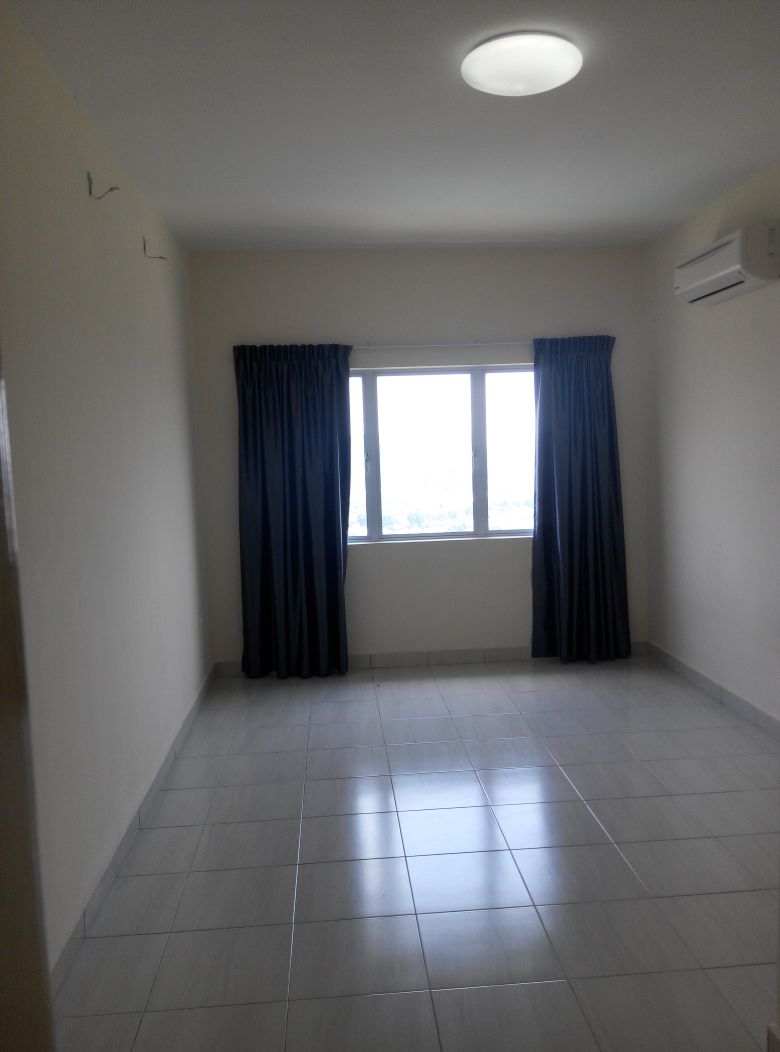 Koi kinrara condo, 1072sf, with kitchen cabinet - photo 5