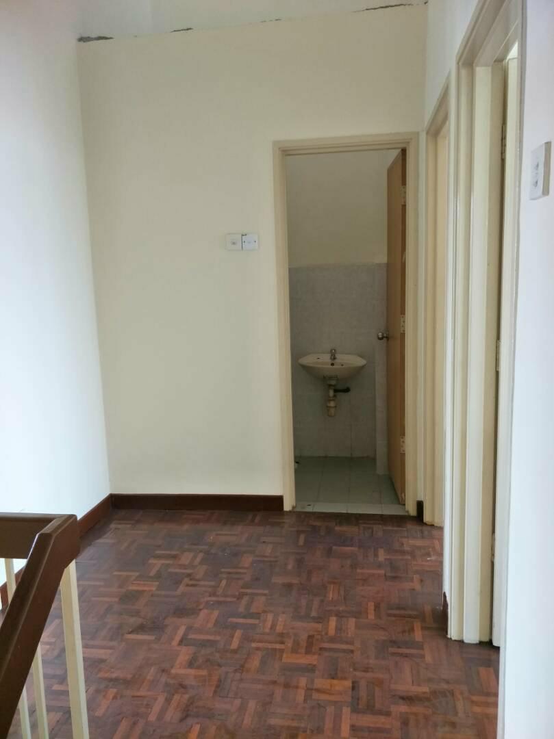 2sty Puchong Utama 8 basic unit, good condition - photo 6