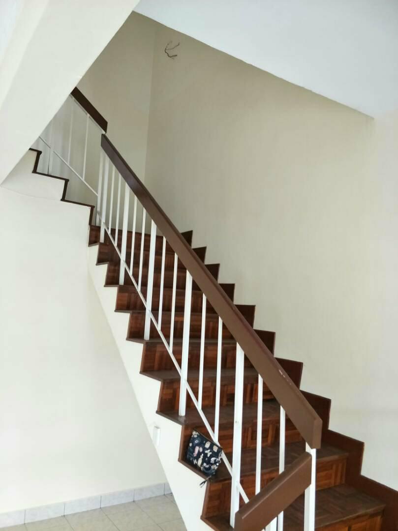 2sty Puchong Utama 8 basic unit, good condition - photo 3