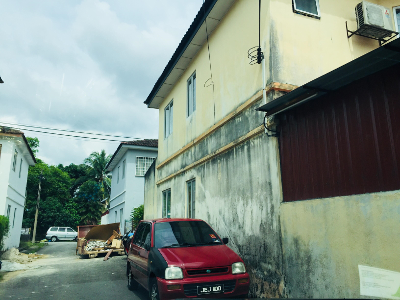 2sty Puchong Utama 12 FREEHOLD NON-bumi 4r3b - photo 2