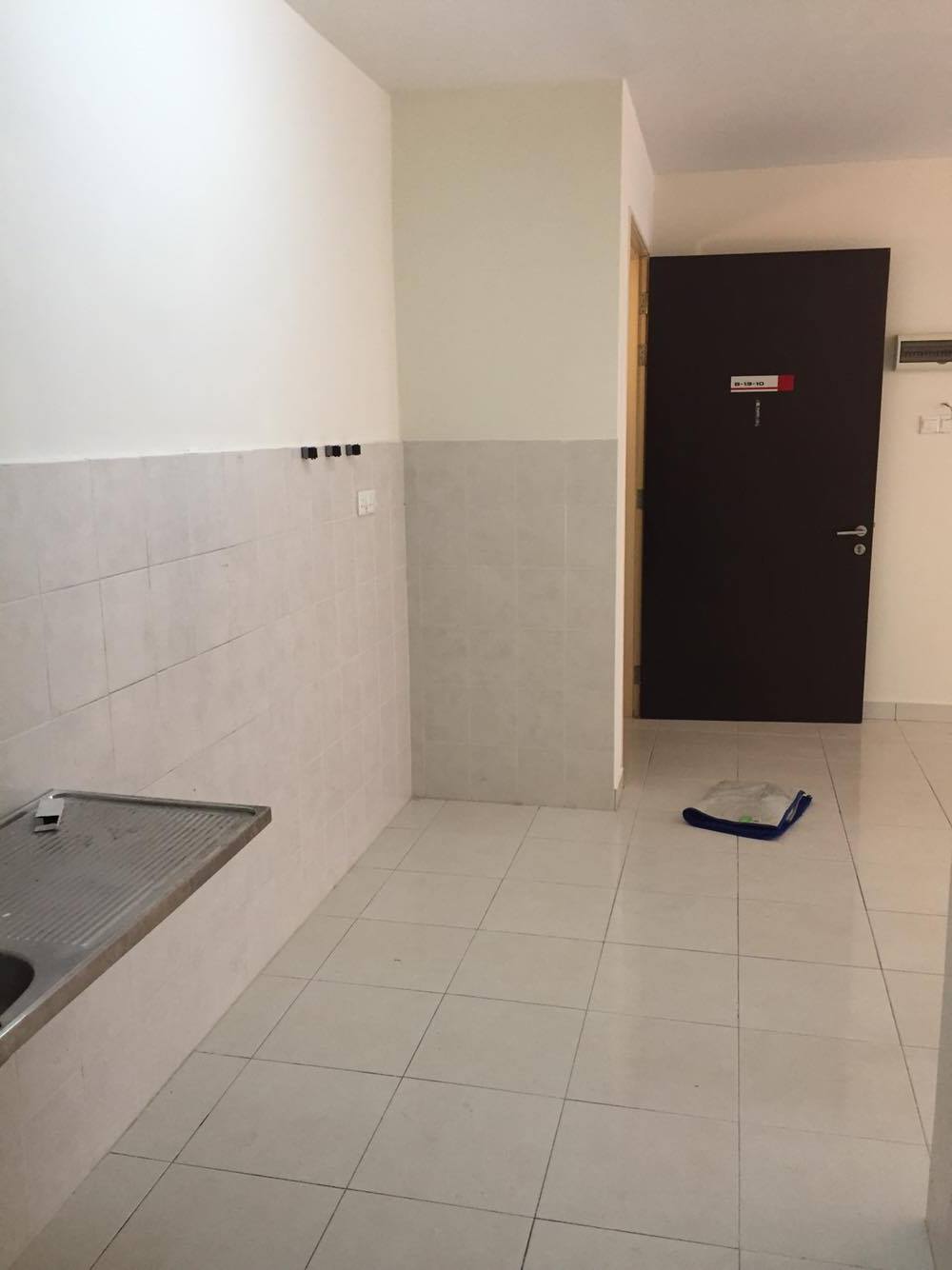 Koi kinrara condo 908sf, Pool view, middle floor - photo 3