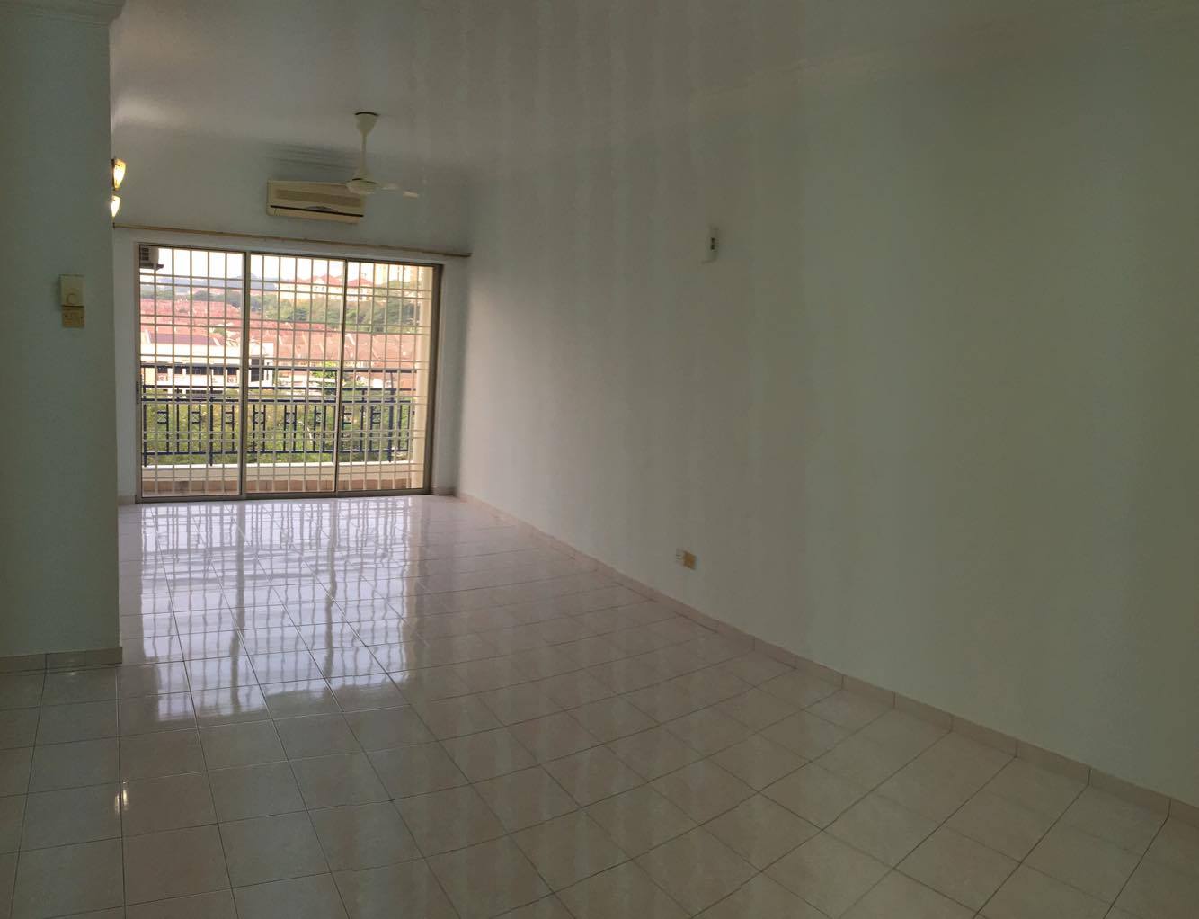 Sutramas, puchong, 3r2b, basic unit, move in now - photo 4