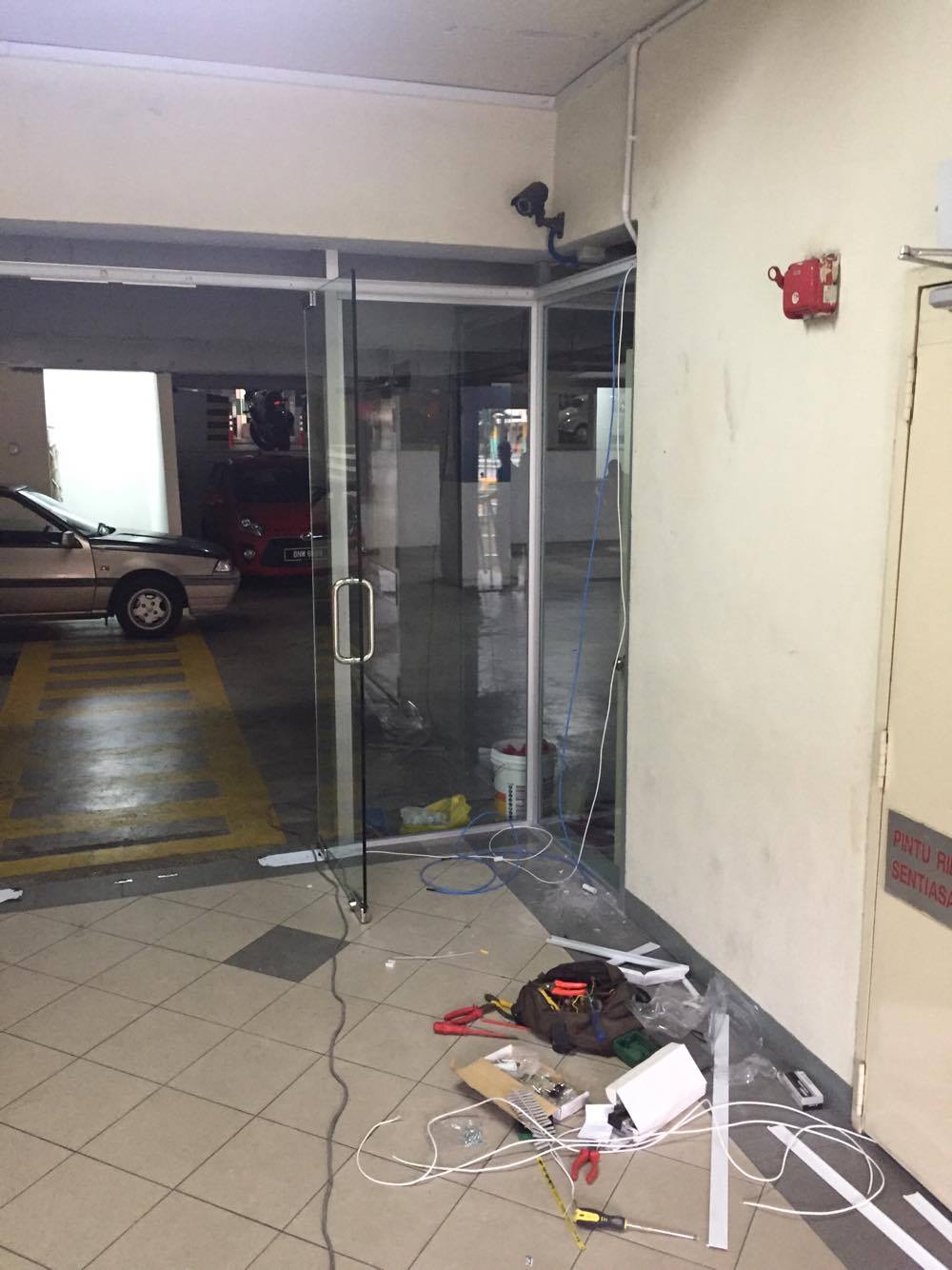 Suriamas Condo sunway middle floor, two parking - photo 7