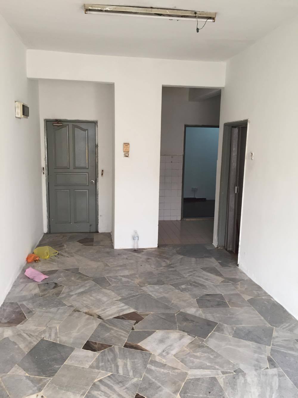 Taman Perindustrian puchong, shop apartment - photo 2