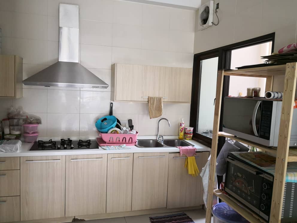 Desa Idaman Resort condo FREEHOLD renovated 955sf - photo 3