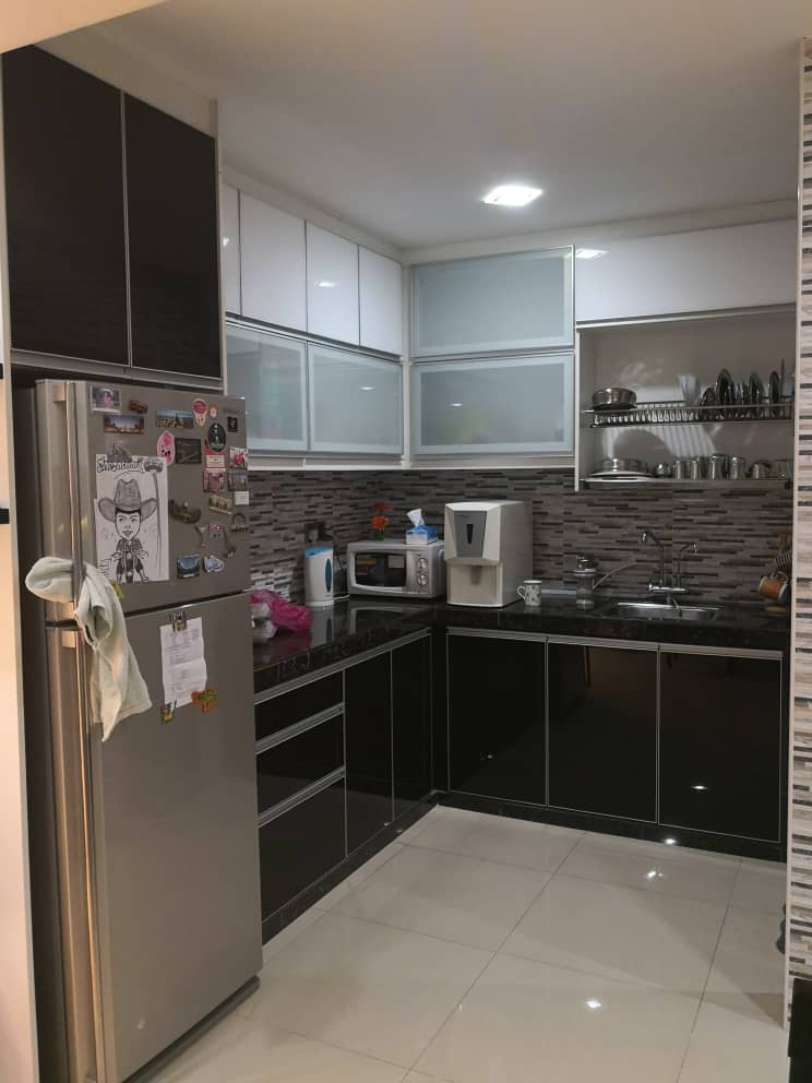 Koi kinrara condo, 1405sf, renovated unit - photo 2