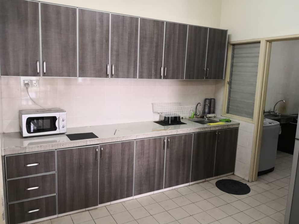 Medium Room, Suriamas Condominium, bandar sunway - photo 3