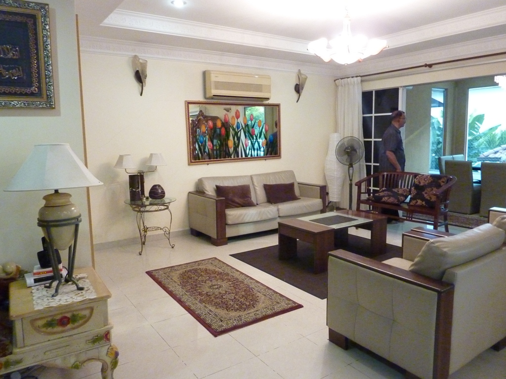 DOUBLE STOREY BUNGALOW SEKSYEN 8 SHAH ALAM - photo 4