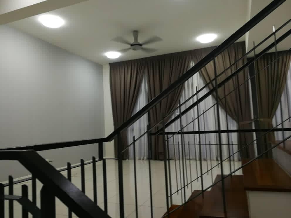 3 Storey Courtyard Villa 16 Quartz Taman Melawati - photo 2