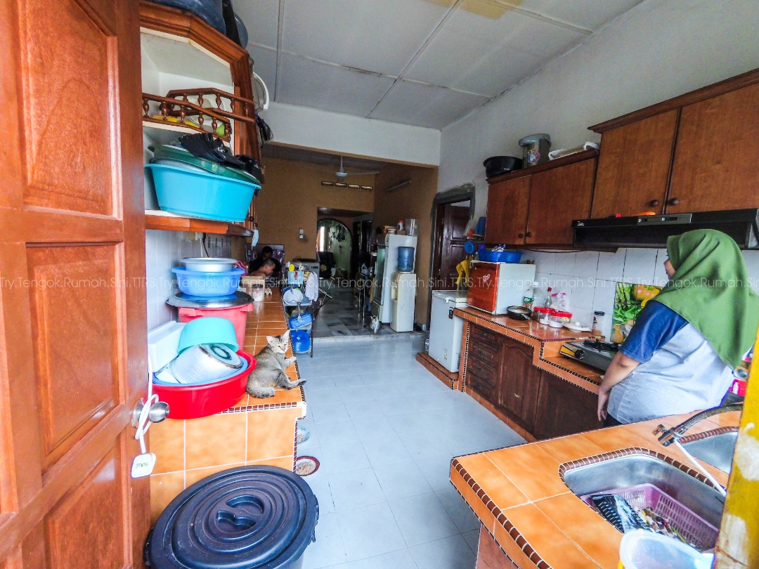 Single Storey Terrace Kawasan 19, Jalan Meru - photo 2