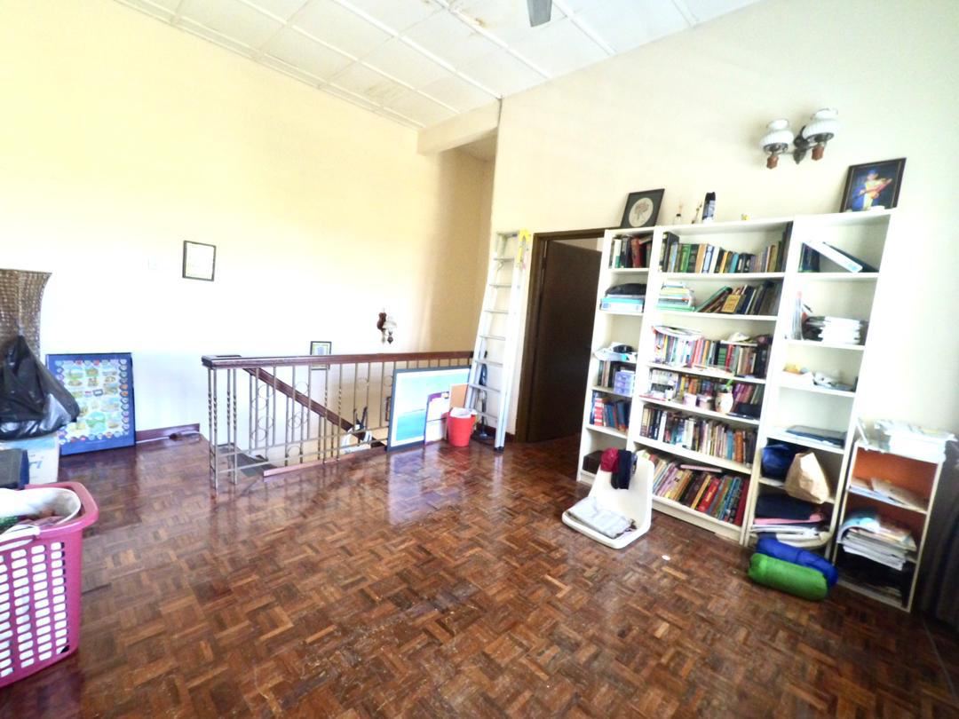 Double Storey Terrace D Sentral Bandar Seri Putra - photo 4