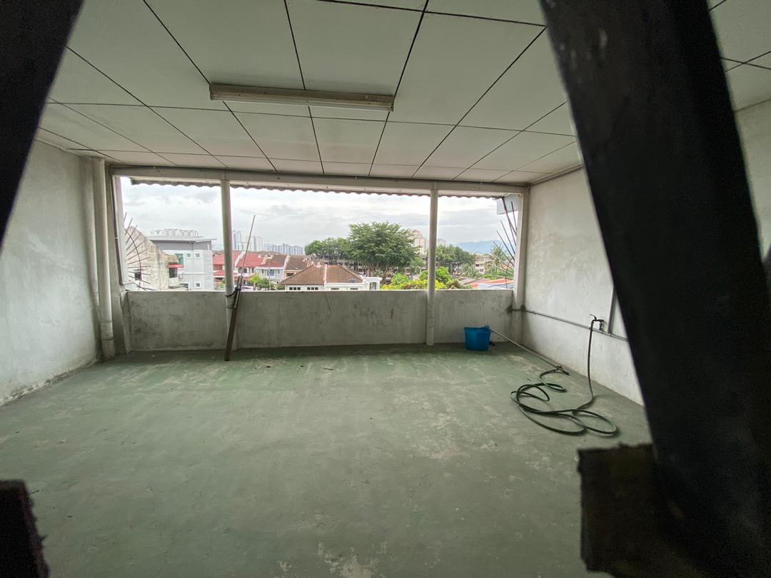 2 AND HALF STOREY TERRACE TAMAN KENCANA AMPANG - photo 7