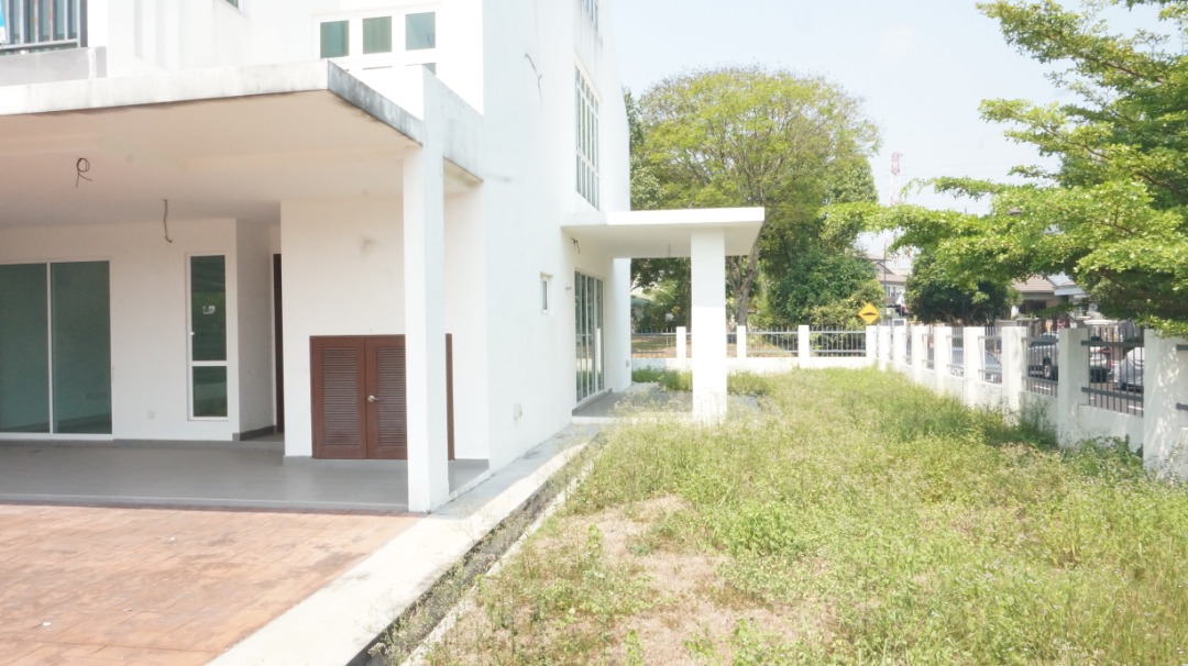 3 STOREY TERRACE SUBANG ALAM, SEKSYEN 27 SHAH ALAM - photo 3