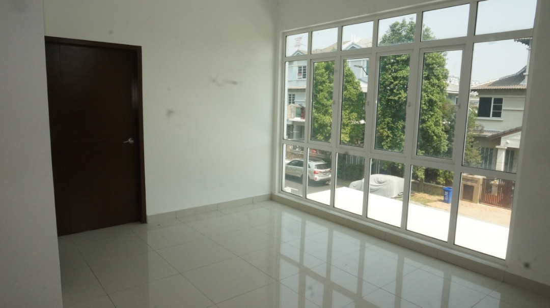 3 STOREY TERRACE SUBANG ALAM, SEKSYEN 27 SHAH ALAM - photo 8