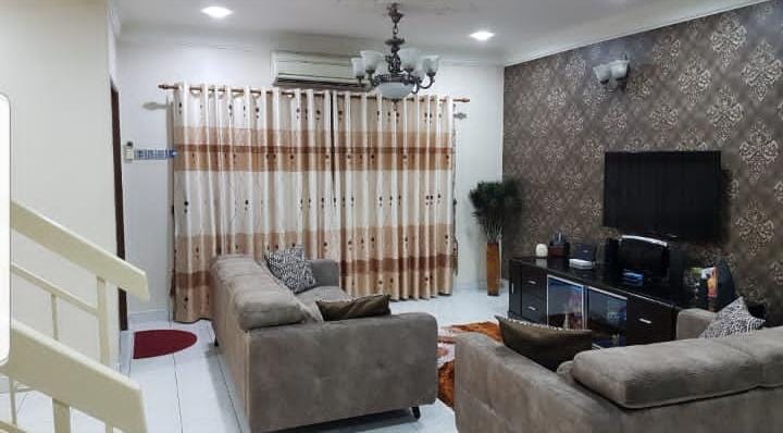 End Lot Taman Puchong Utama 2 - photo 3