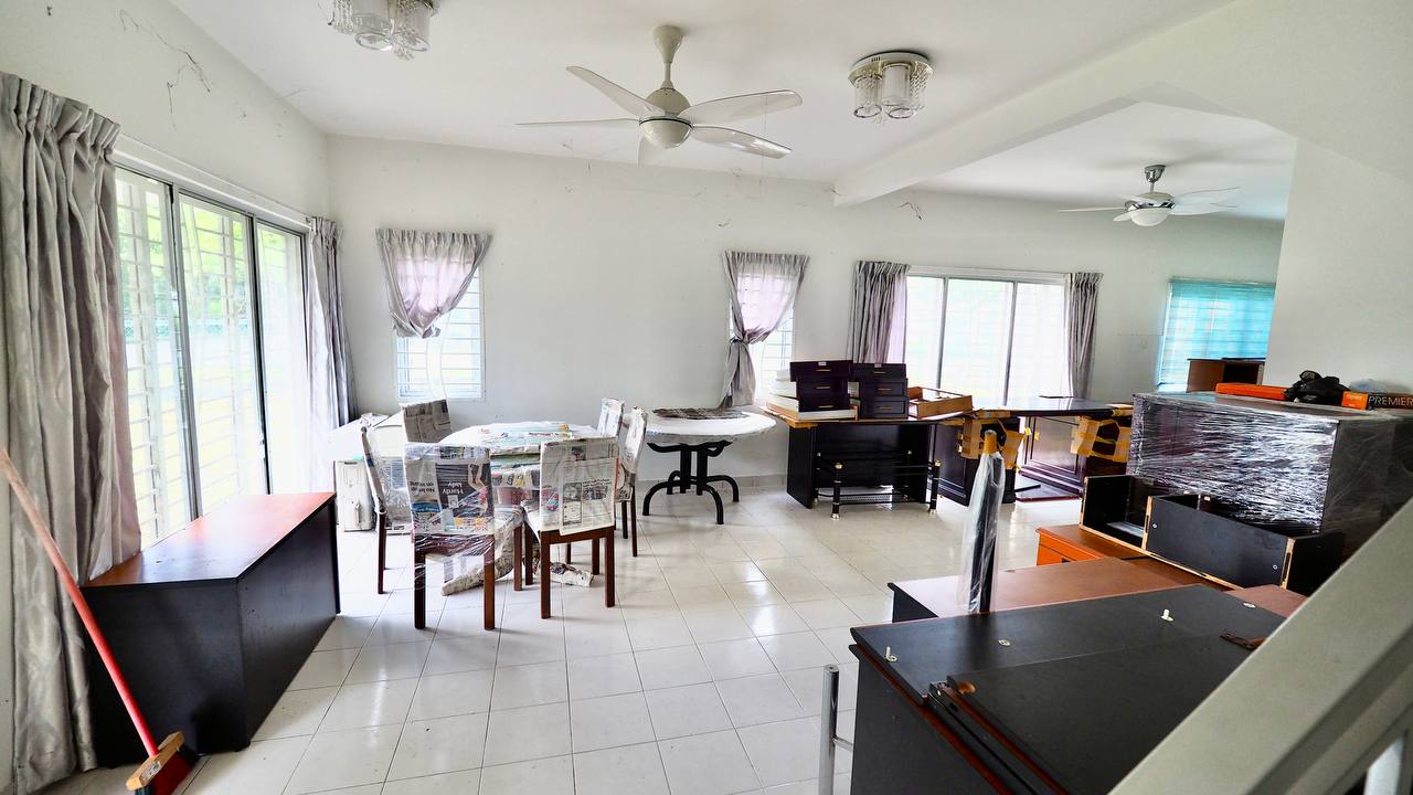 Bandar Baru Enstek Nilai - photo 9
