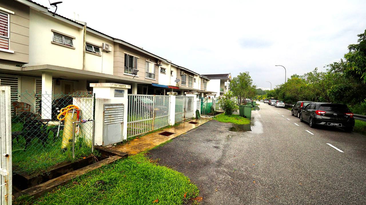 Bandar Baru Enstek Nilai - photo 12