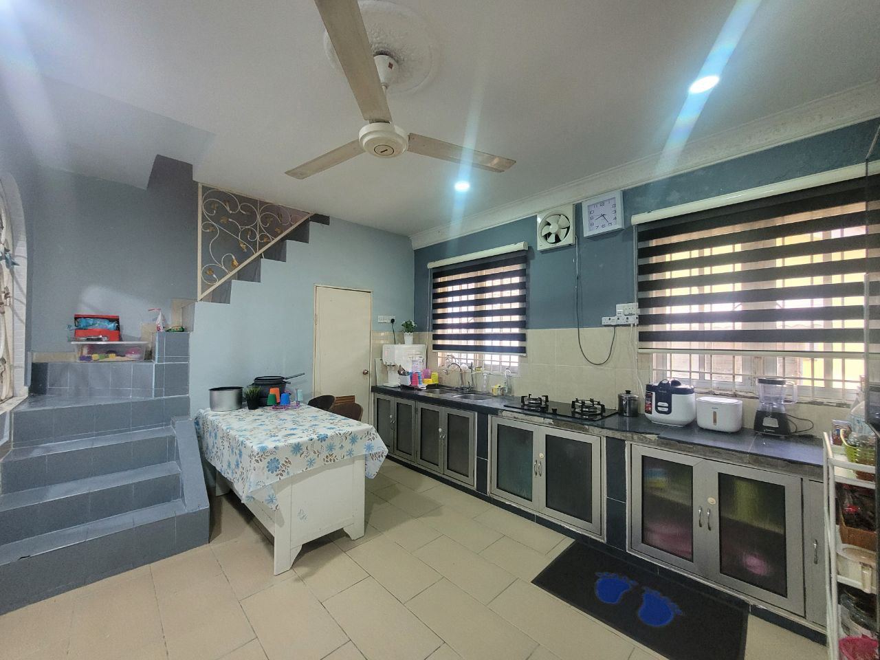 Jalan Suasana, Bandar Tun Hussein Onn - photo 12