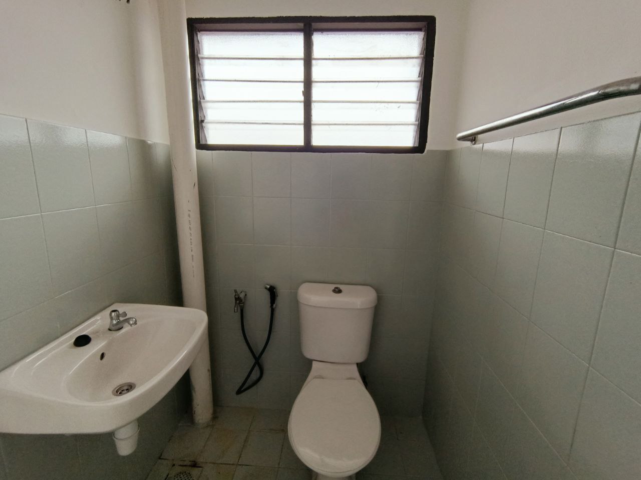 Taman Pinggiran Putra, Seri Kembangan - photo 3