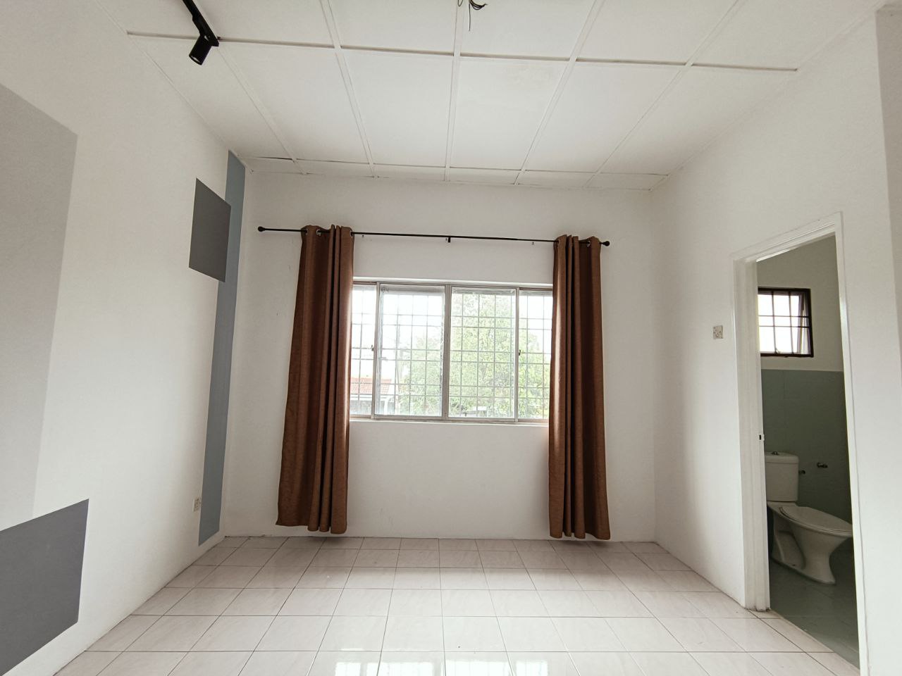 Taman Pinggiran Putra, Seri Kembangan - photo 13