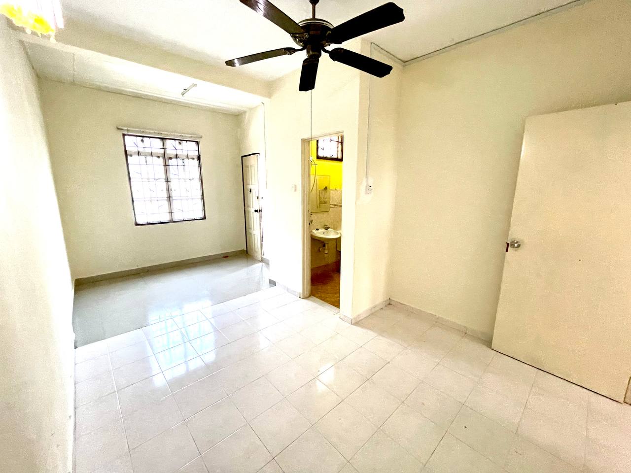 Taman Emas Dengkil - photo 11