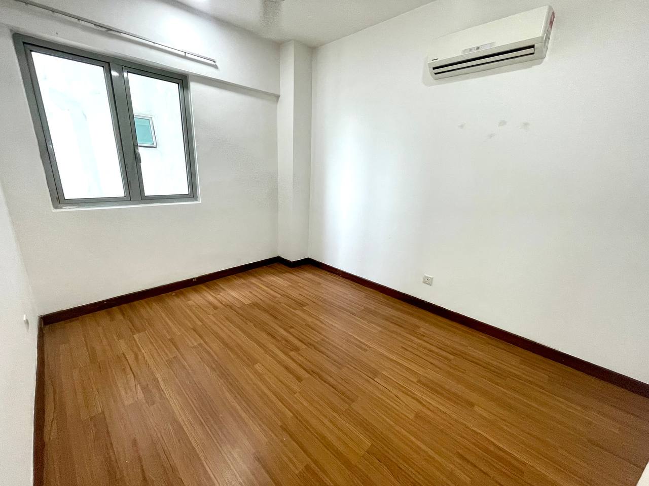 Park One South Condominium, Seri Kembangan - photo 2