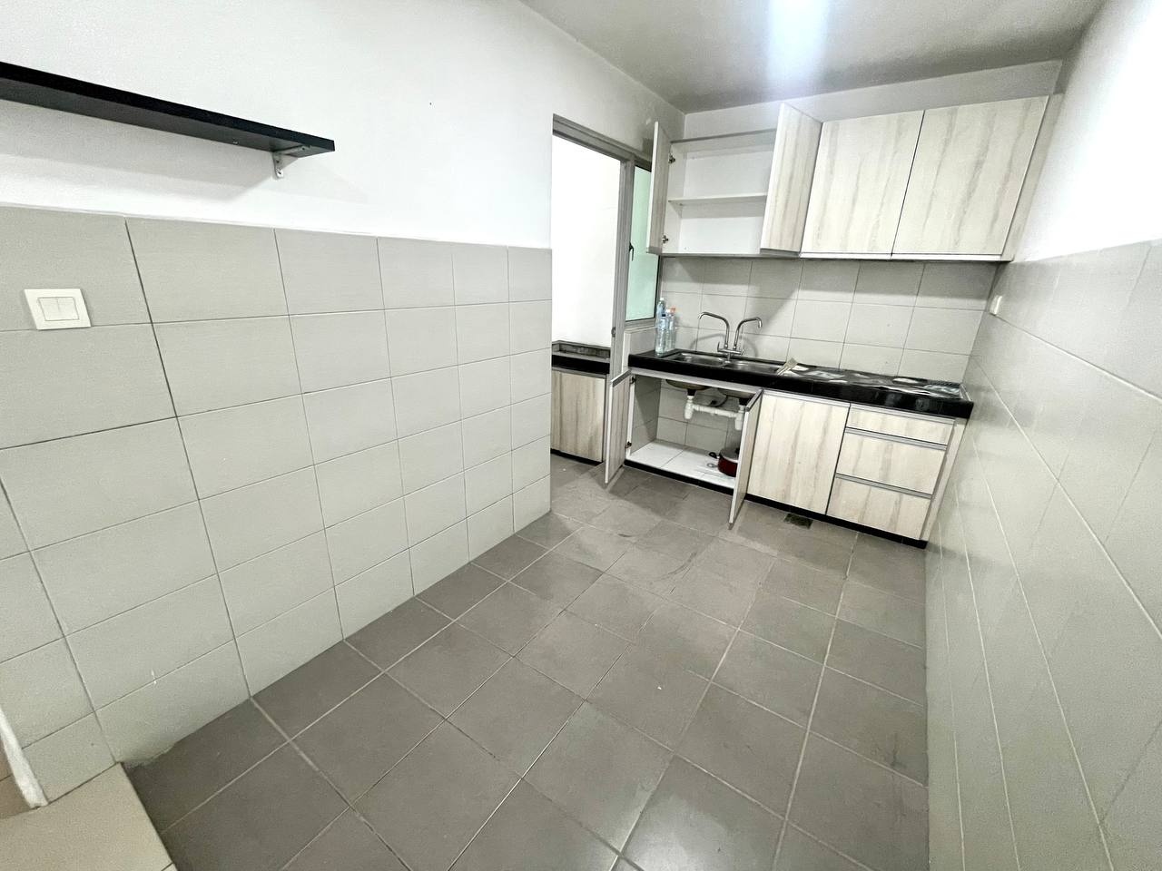 Park One South Condominium, Seri Kembangan - photo 12