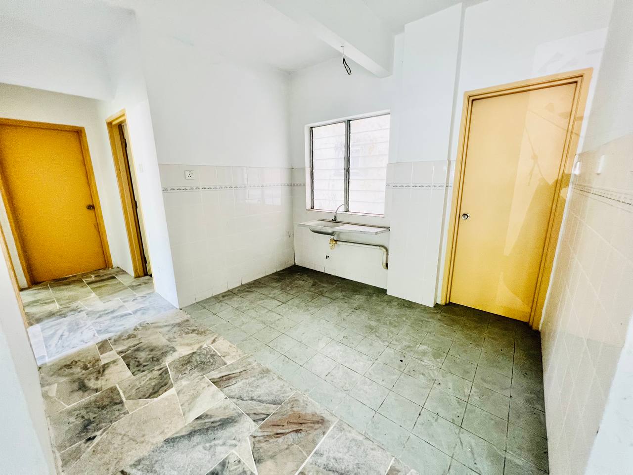 Ground Floor Apartment Cindai Puncak Alam - photo 5