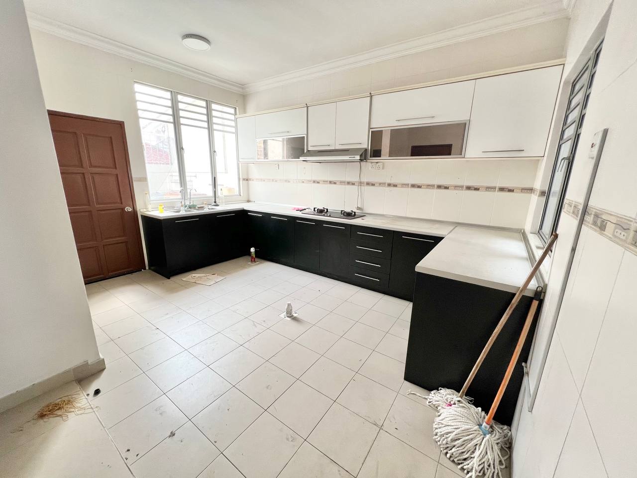 Double Storey Putra Permai Section 10 Putra Height - photo 3