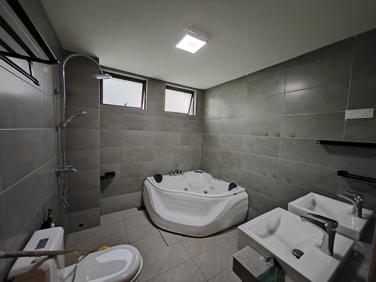 End Lot Double Storey Ceria Residence Cyberjaya - photo 2