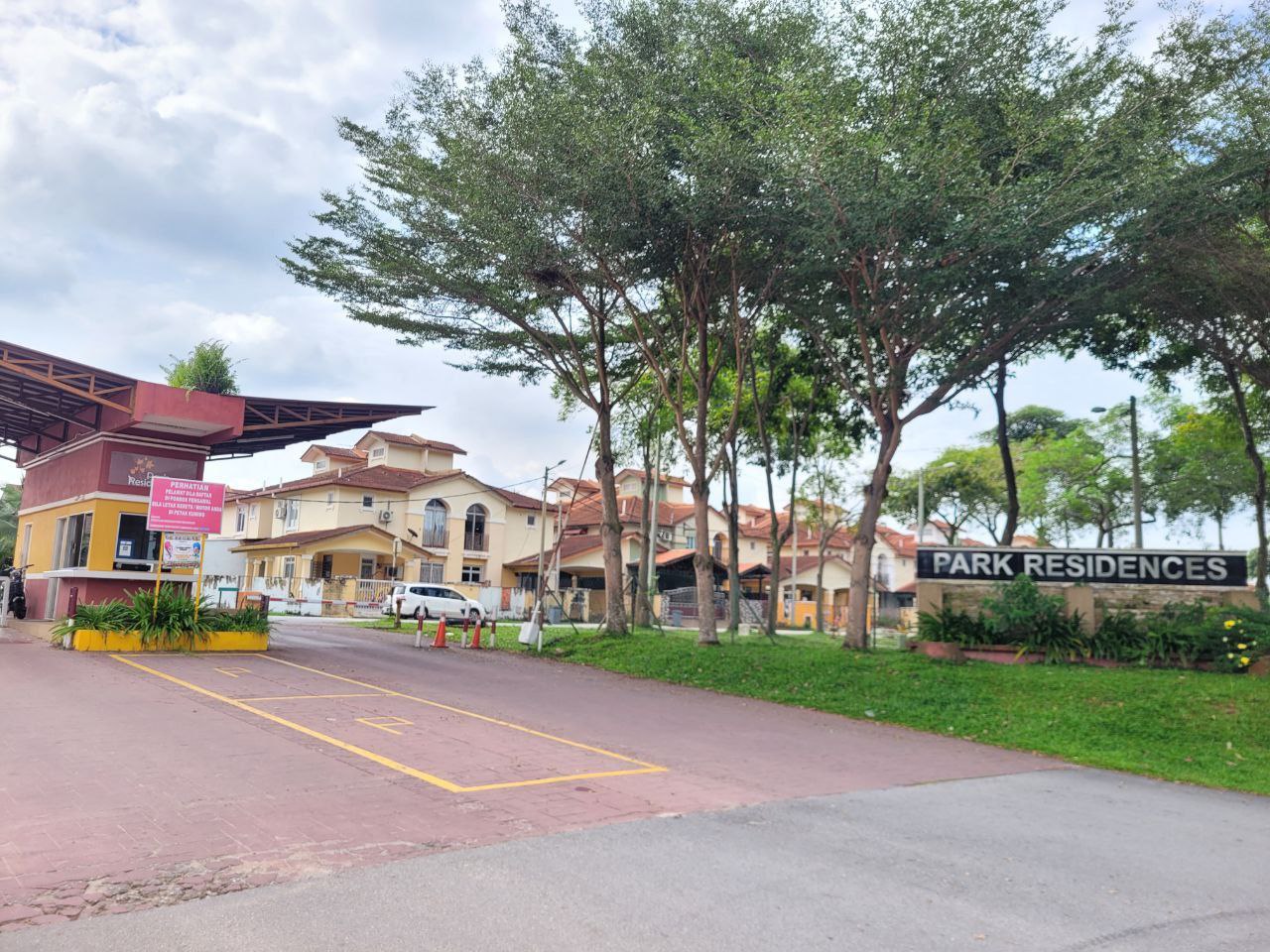 2 Storey Park Residences Bandar Springhill PD for Sale at Negeri