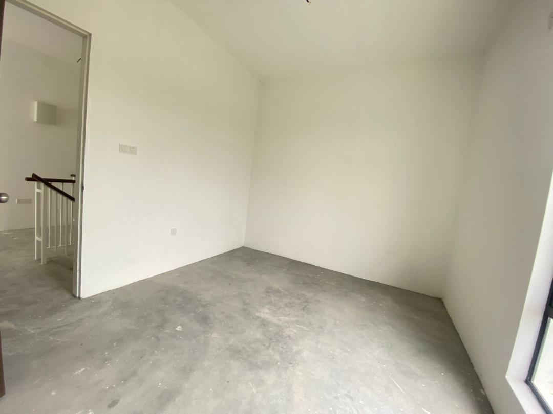 Semid Double Storey Rumah Baru Taman Selasih - photo 5
