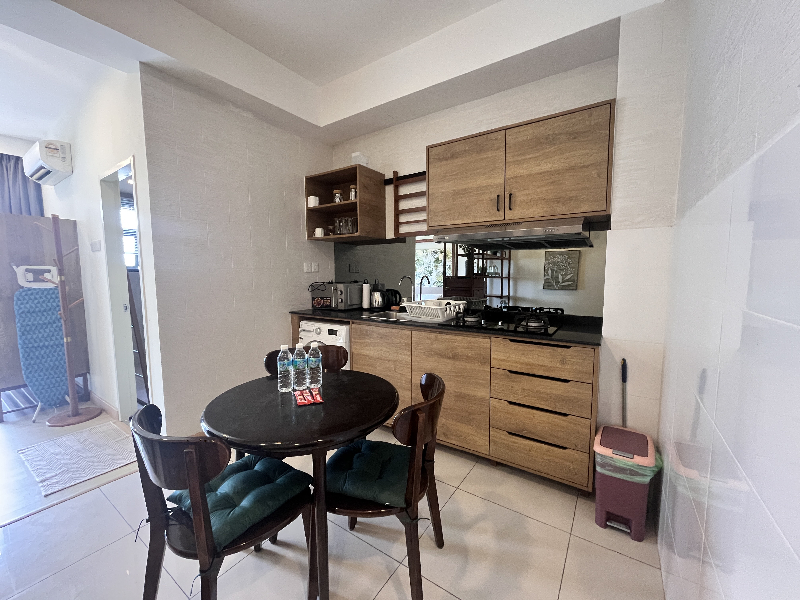 (SEAVIEW POOLVIEW) TIMURBAY SEAFRONT RESIDENCE, KUANTAN - photo 3