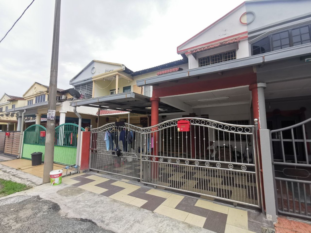 Intermediate Double Storey Taman Klang Utama - photo 2